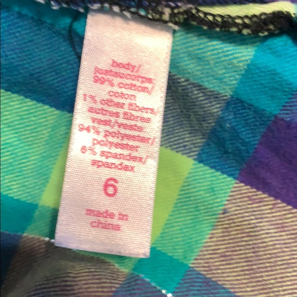 Cute putting up shirt - Picture 2 of 2